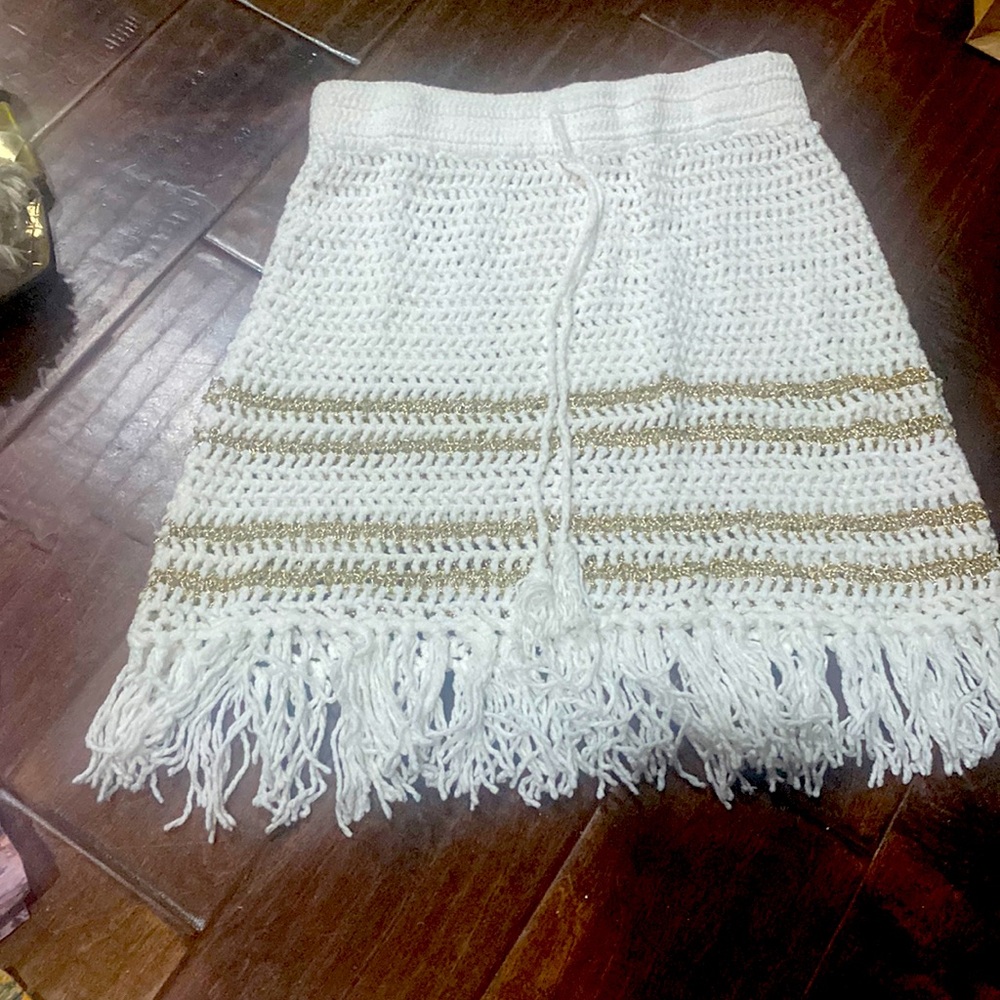 Brand new knitted skirt
